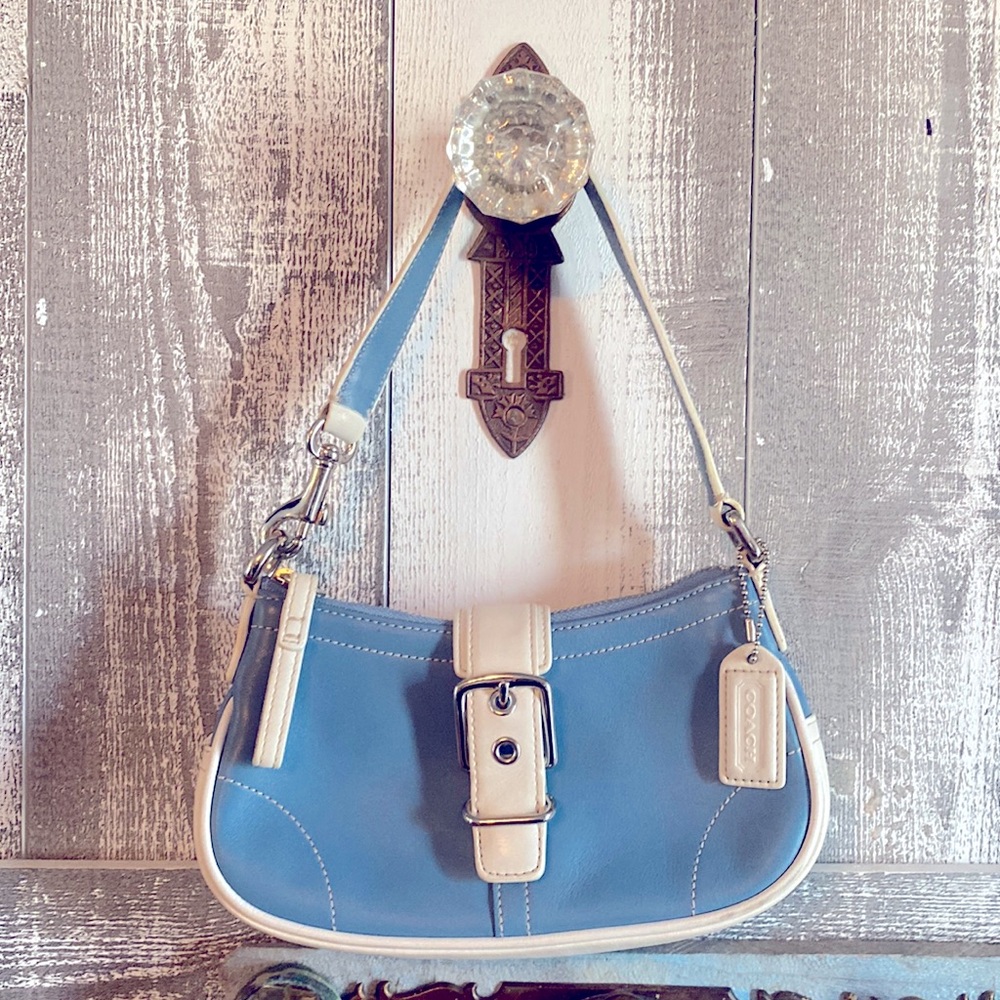 Coach Vintage Hamptons Blue White Leather Buckle Shoulder Demi Hobo Bag 7542